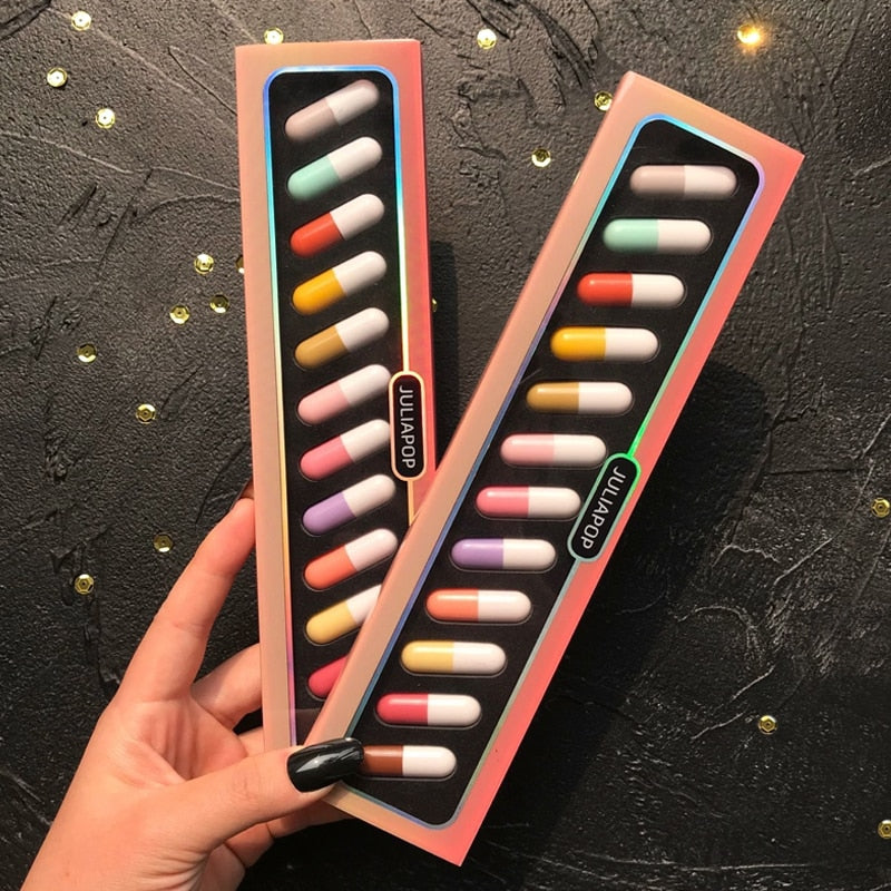 Mini Lipstick Kit